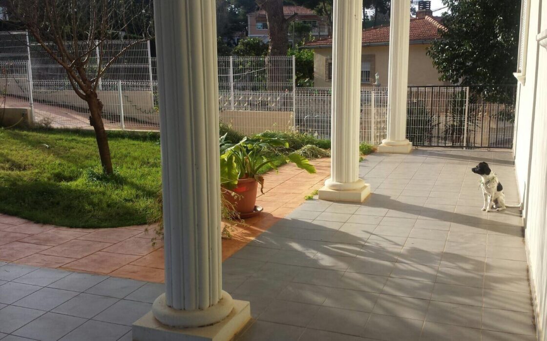 Вілла з терасою в Пікасент 475 кв.м, 5 спалень, 2010 рік