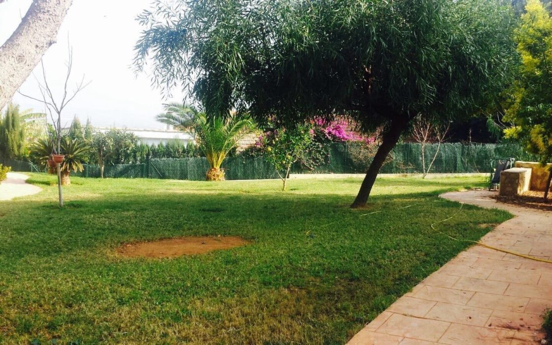 Вілла з терасою в Пікасент 475 кв.м, 5 спалень, 2010 рік