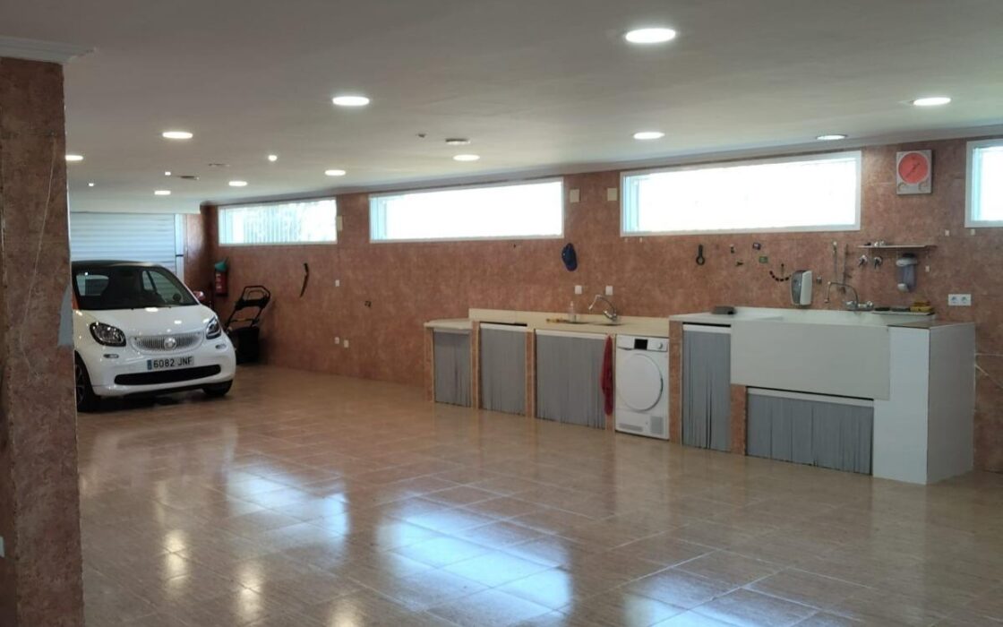 Вілла з терасою в Пікасент 475 кв.м, 5 спалень, 2010 рік