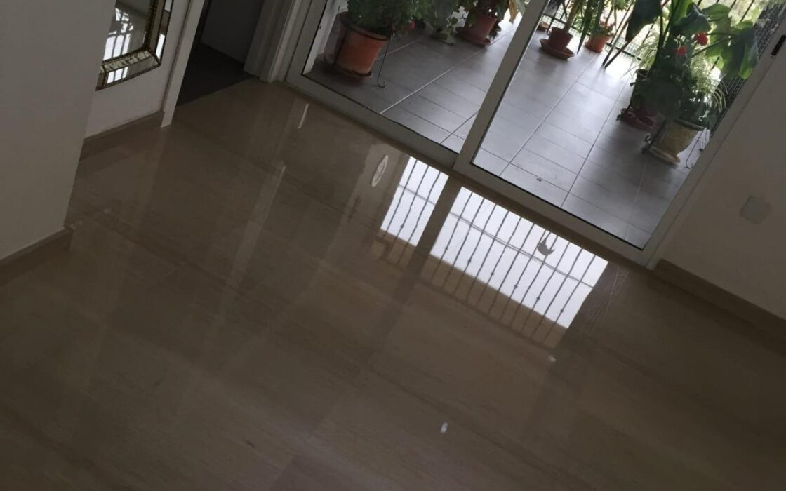 Вілла з терасою в Пікасент 475 кв.м, 5 спалень, 2010 рік