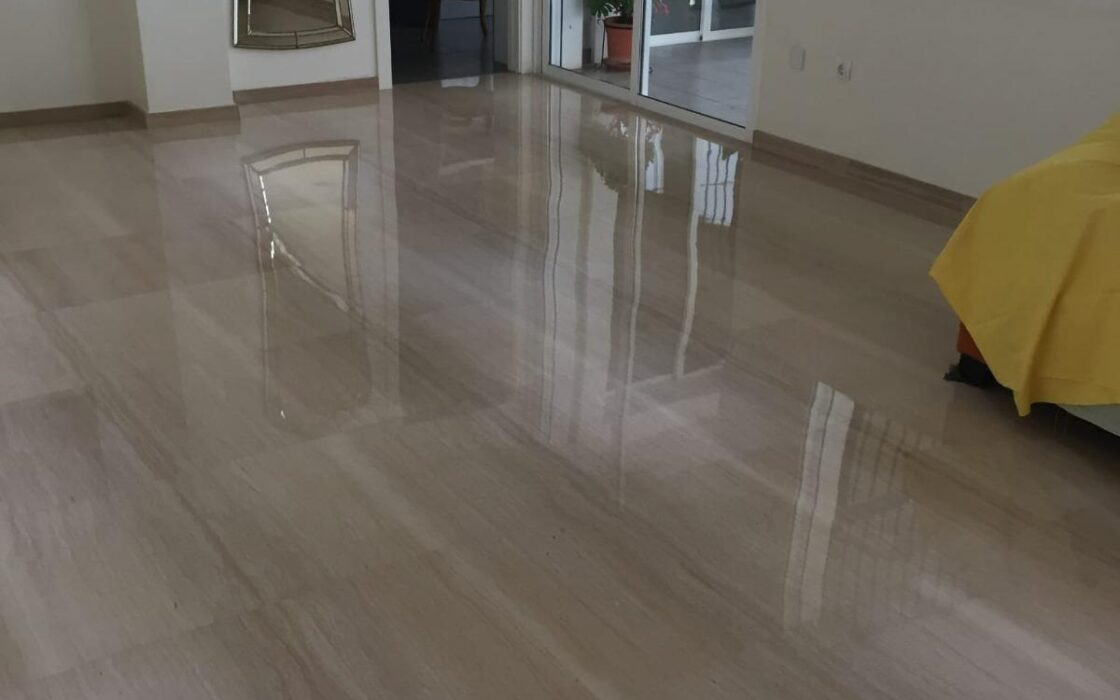 Вілла з терасою в Пікасент 475 кв.м, 5 спалень, 2010 рік