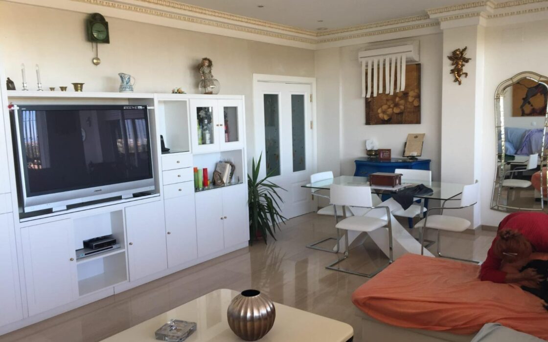 Вілла з терасою в Пікасент 475 кв.м, 5 спалень, 2010 рік