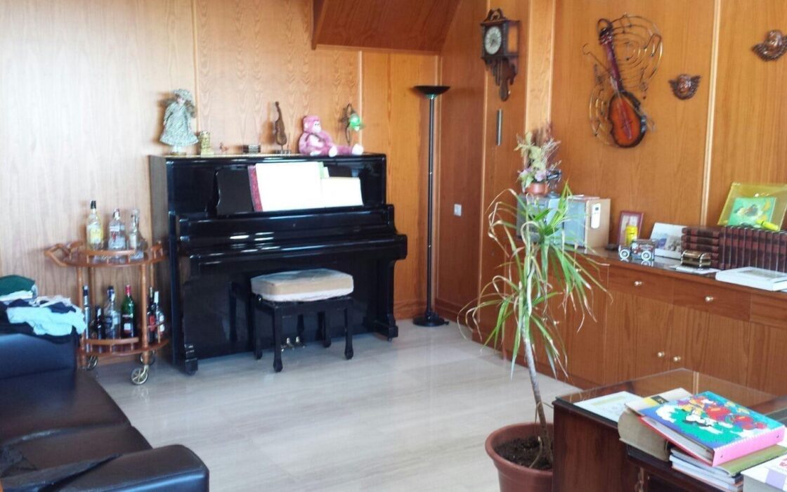 Вілла з терасою в Пікасент 475 кв.м, 5 спалень, 2010 рік