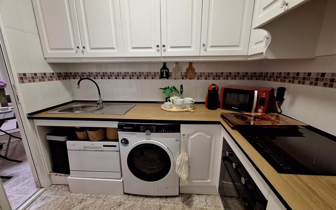 Апартаменты в Торревьехе 76 кв.м у моря с террасой