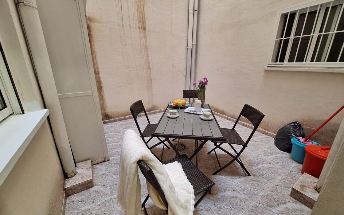 Апартаменты в Торревьехе 76 кв.м у моря с террасой