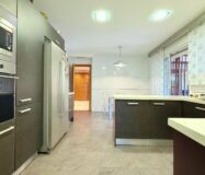 Вілла з 6 спальнями в Мучамьєлі, усамітнення та комфорт 450 кв.м