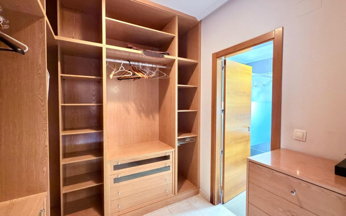 Вілла з 6 спальнями в Мучамьєлі, усамітнення та комфорт 450 кв.м