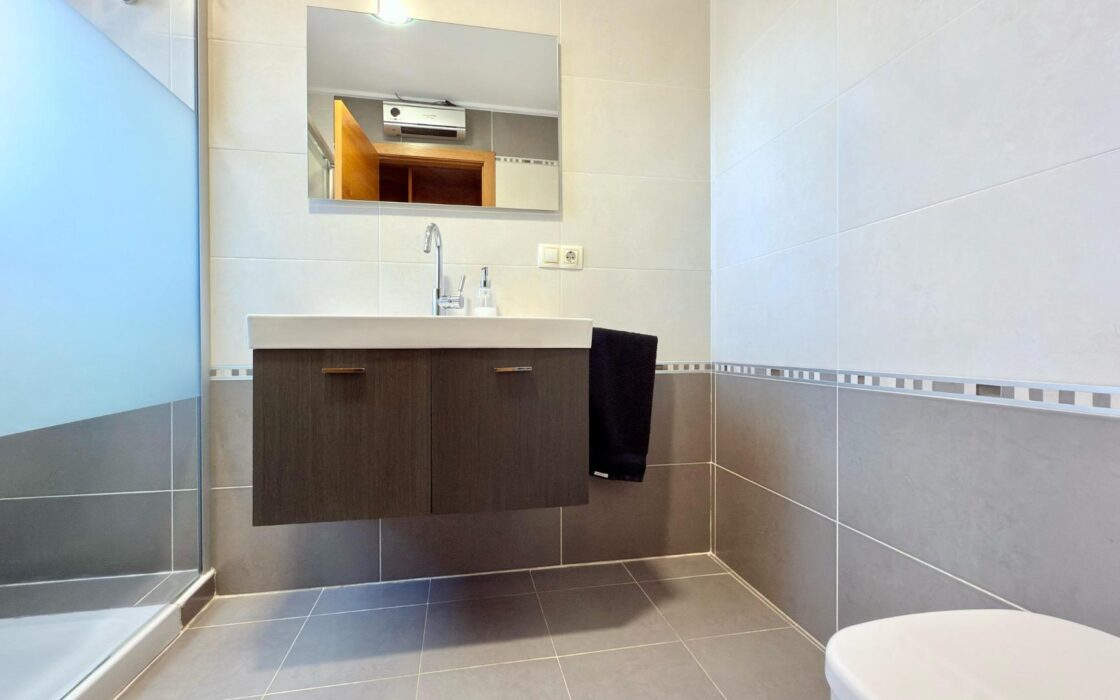 Вілла з 6 спальнями в Мучамьєлі, усамітнення та комфорт 450 кв.м