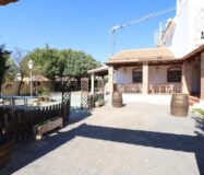 Дом в Ориуэла Коста 335 кв.м с террасой рядом с морем