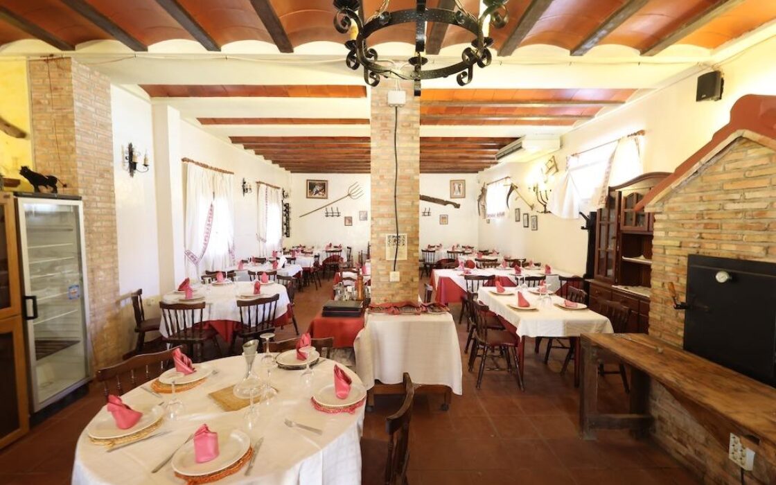 Дом в Ориуэла Коста 335 кв.м с террасой рядом с морем