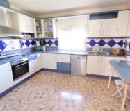 Дом в Ориуэла Коста 335 кв.м с террасой рядом с морем