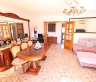 Дом в Ориуэла Коста 335 кв.м с террасой рядом с морем