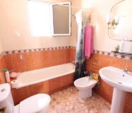 Дом в Ориуэла Коста 335 кв.м с террасой рядом с морем