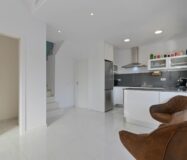 Современное шале в Полопе с террасой и видом на природу