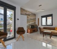 Современное шале в Полопе с террасой и видом на природу