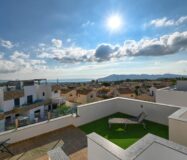 Современное шале в Полопе с террасой и видом на природу