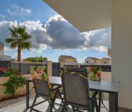 Современное шале в Полопе с террасой и видом на природу