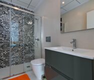 Современное шале в Полопе с террасой и видом на природу