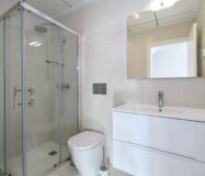 Современное шале в Полопе с террасой и видом на природу