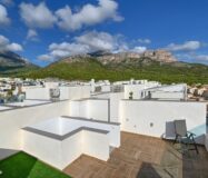 Современное шале в Полопе с террасой и видом на природу