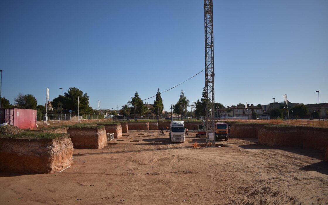 Вілла в Лос-Алькасаресі 4 кімнати 700 метрів до моря