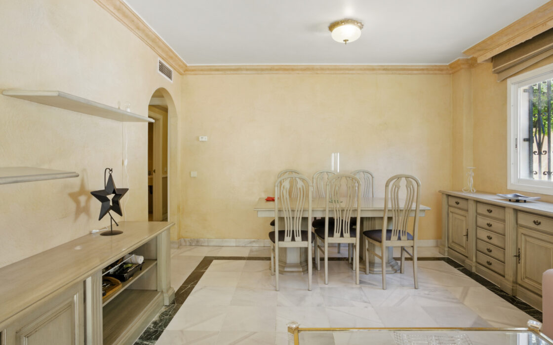 Очаровательные апартаменты 3 спальни с террасой в Марбелье