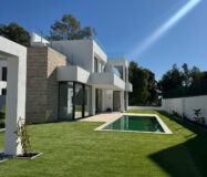 Новая вилла 412 кв.м в Monte Biarritz с террасой