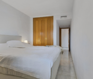 Двухкомнатная квартира у моря с террасой в Карвахале