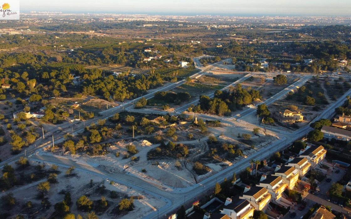 Дом в Бетере 148.2 кв.м, терраса, 22 км от моря