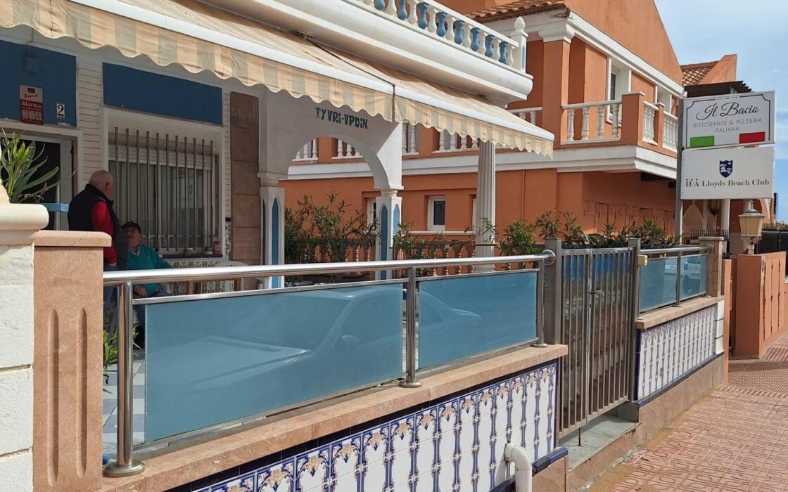 Дом в Торревьехе с террасой и 3 спальнями 28 кв.м