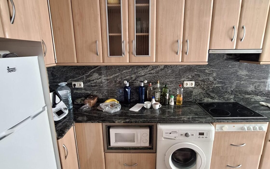 Дом в Торревьехе с террасой и 3 спальнями 28 кв.м