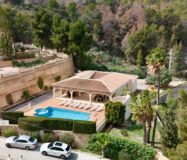 Вілла в Кальпі 270 кв.м з басейном та панорамним видом