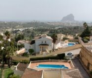 Вілла в Кальпі 270 кв.м з басейном та панорамним видом