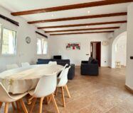 Вілла в Кальпі 270 кв.м з басейном та панорамним видом