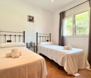 Вілла в Кальпі 270 кв.м з басейном та панорамним видом