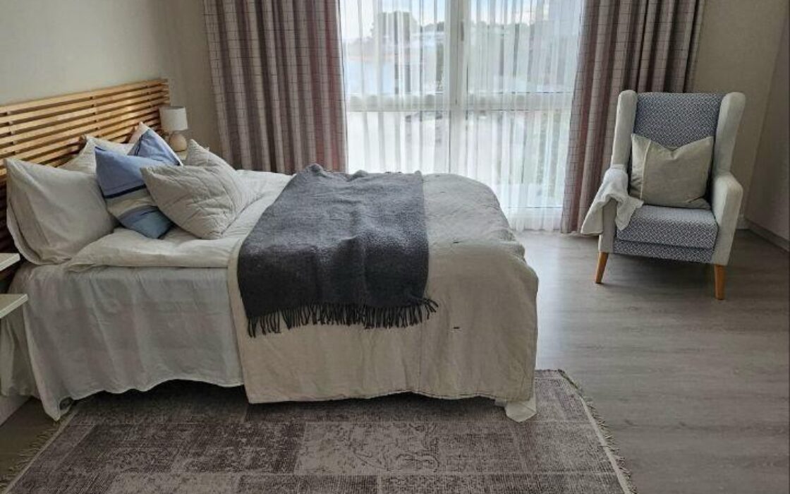 Вилла в Ориуэле 180 кв.м с бассейном и 4 спальнями