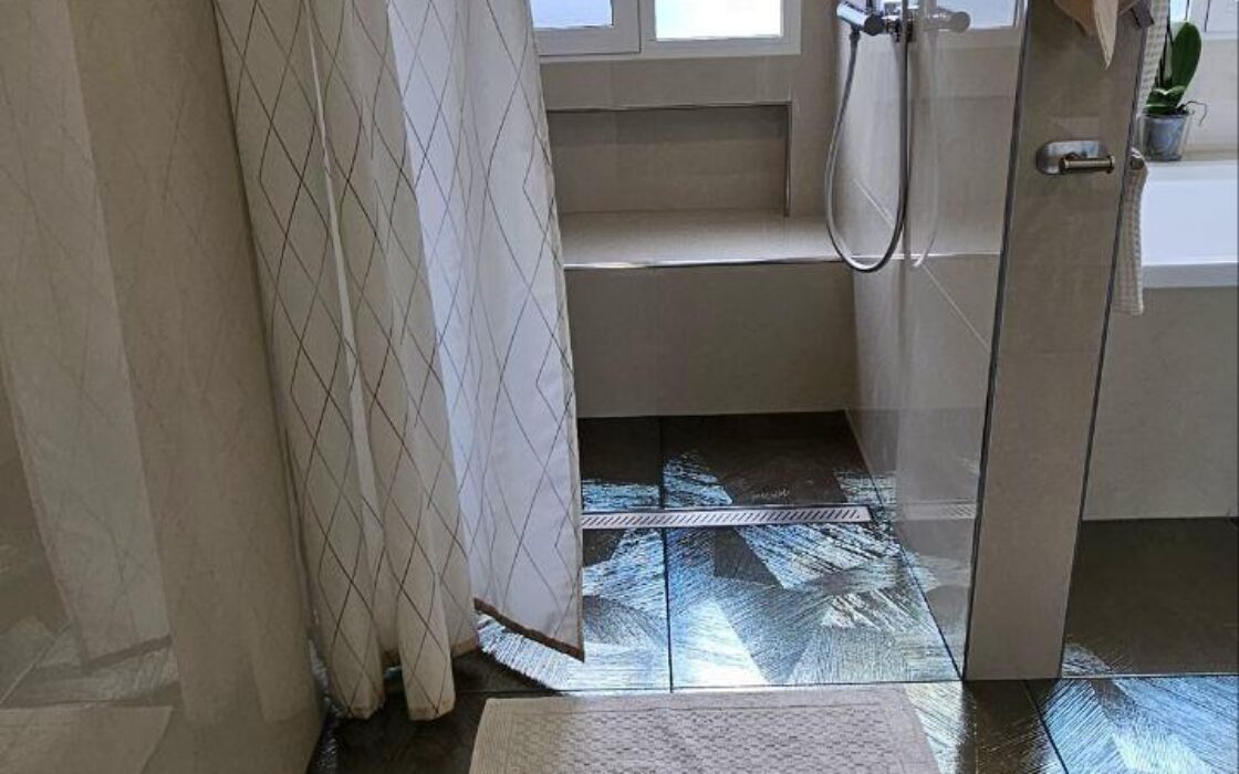 Вилла в Ориуэле 180 кв.м с бассейном и 4 спальнями