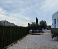 Вилла в Ориуэле 180 кв.м с бассейном и 4 спальнями