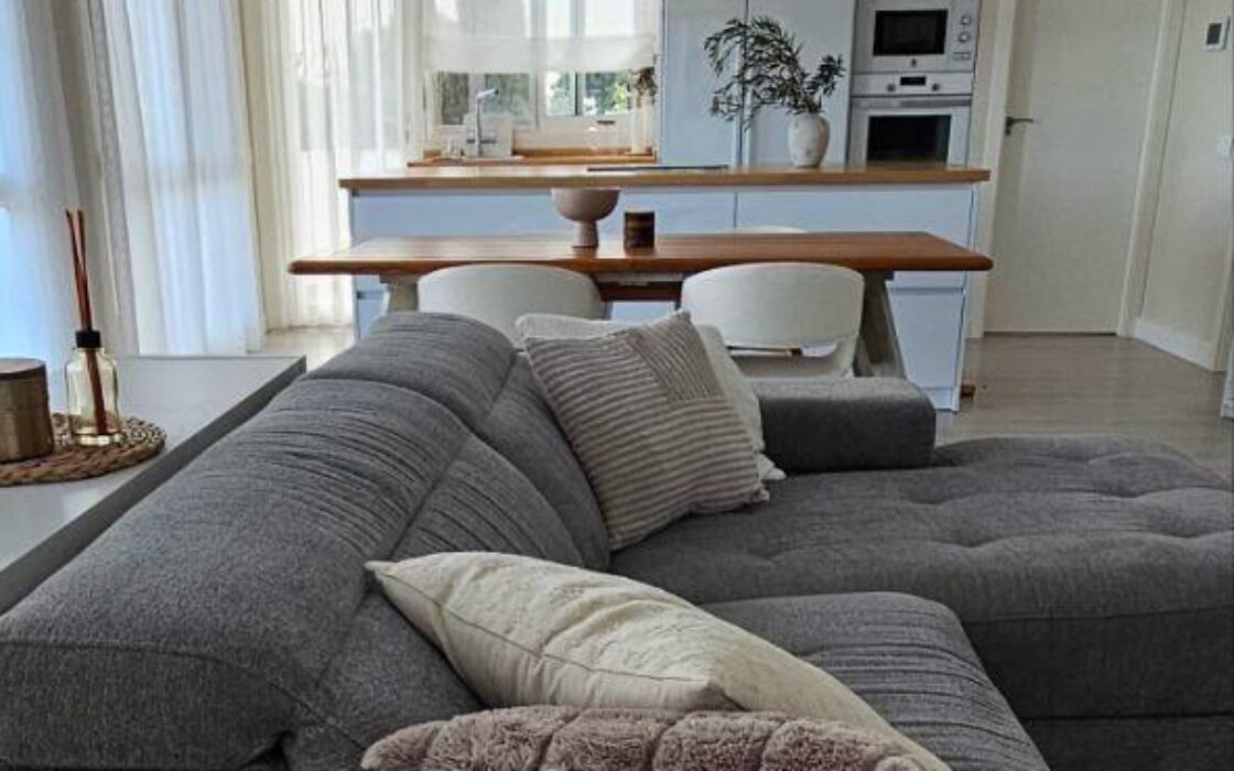 Вилла в Ориуэле 180 кв.м с бассейном и 4 спальнями