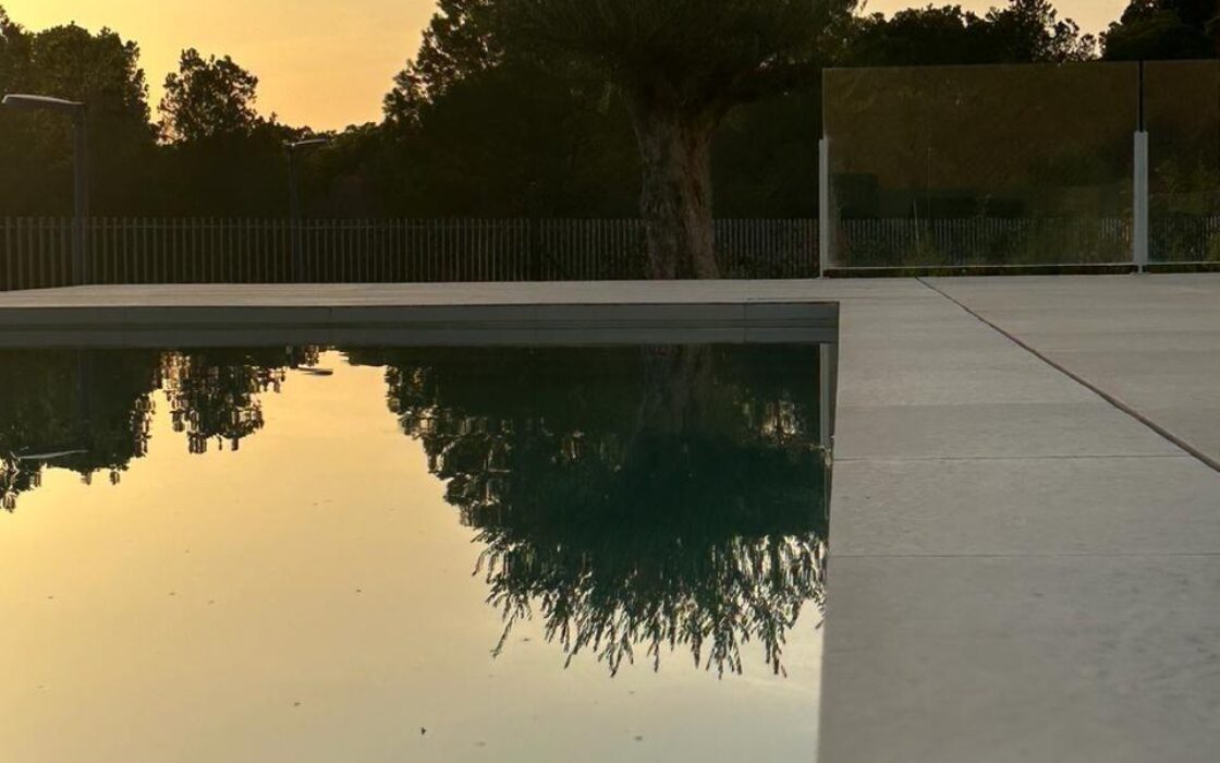 Вилла в Финестрате с террасой и видом на море 254 кв.м