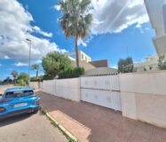 Дом в Benijofar 100 кв.м с террасой и бассейном рядом с морем