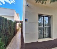 Дом в Benijofar 100 кв.м с террасой и бассейном рядом с морем