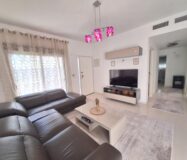 Дом в Benijofar 100 кв.м с террасой и бассейном рядом с морем