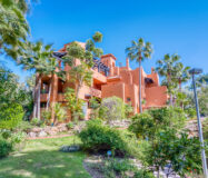 Элегантные апартаменты с террасой в Нуэва Андалусия 217 кв.м