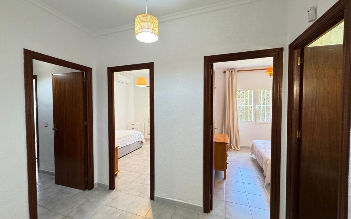 Вилла в Кабо Роиг 172 кв.м з басейном в 800 м від моря