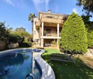 Вілла з басейном у Сьюдад-Кесада 5 кімнат 364 кв.м