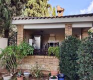 Вілла з басейном у Сьюдад-Кесада 5 кімнат 364 кв.м