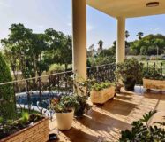 Вілла з басейном у Сьюдад-Кесада 5 кімнат 364 кв.м