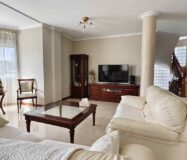 Вілла з басейном у Сьюдад-Кесада 5 кімнат 364 кв.м