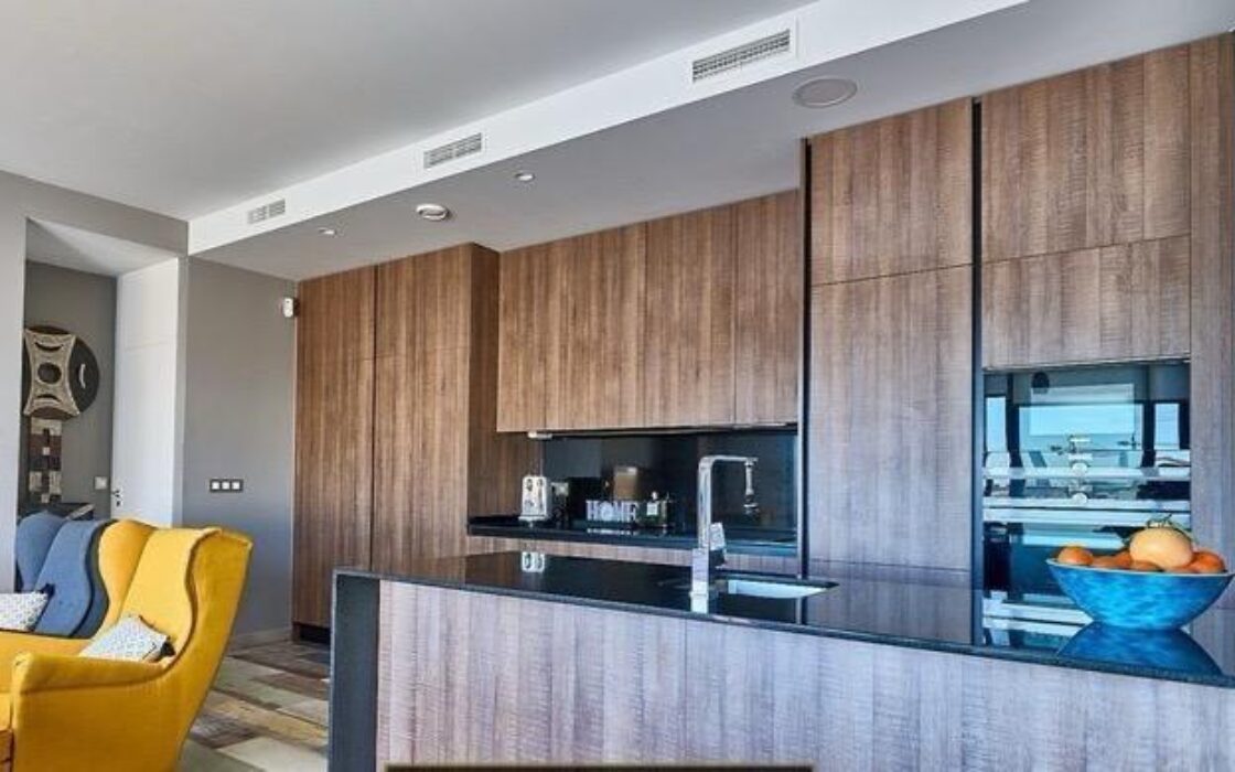 Вілла з терасою та видом на море в Балкон де Финестрат